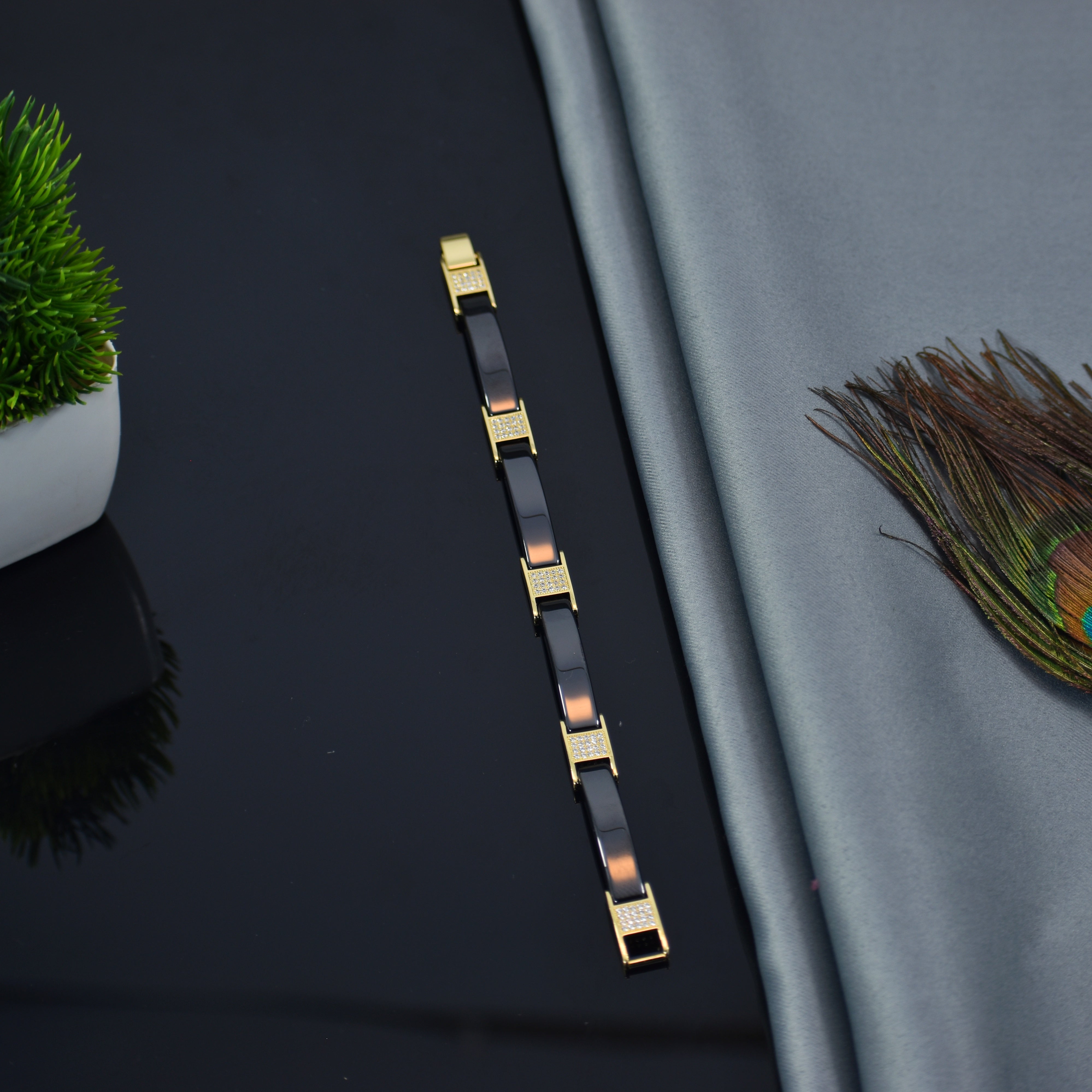 Premium Black Ceramic Bracelet with Golden Sparkling Finish ๐ค