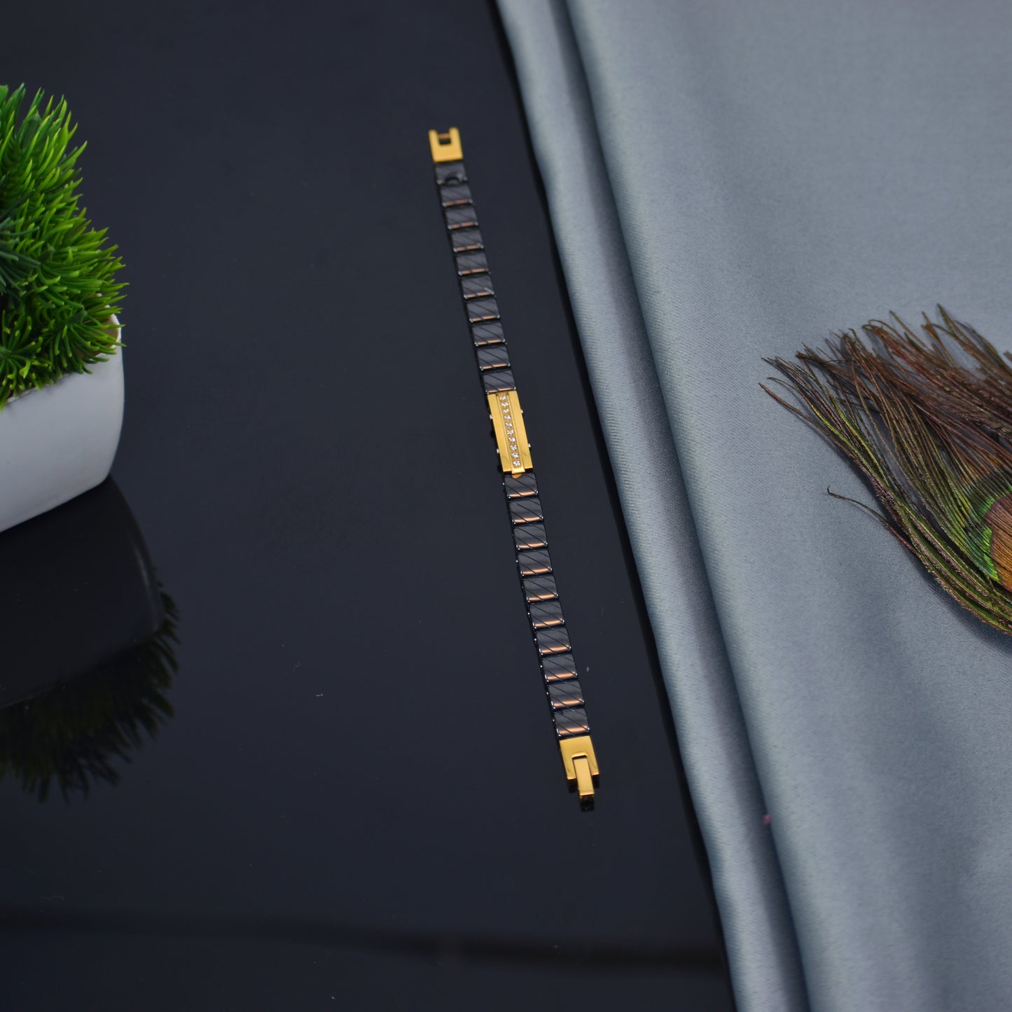 Luxury Black Ceramic Bracelet with Golden Detailing | Stylish Men’s Kada | લક્ઝરી બ્લેક બ્રેસલેટ પુરુષો માટે