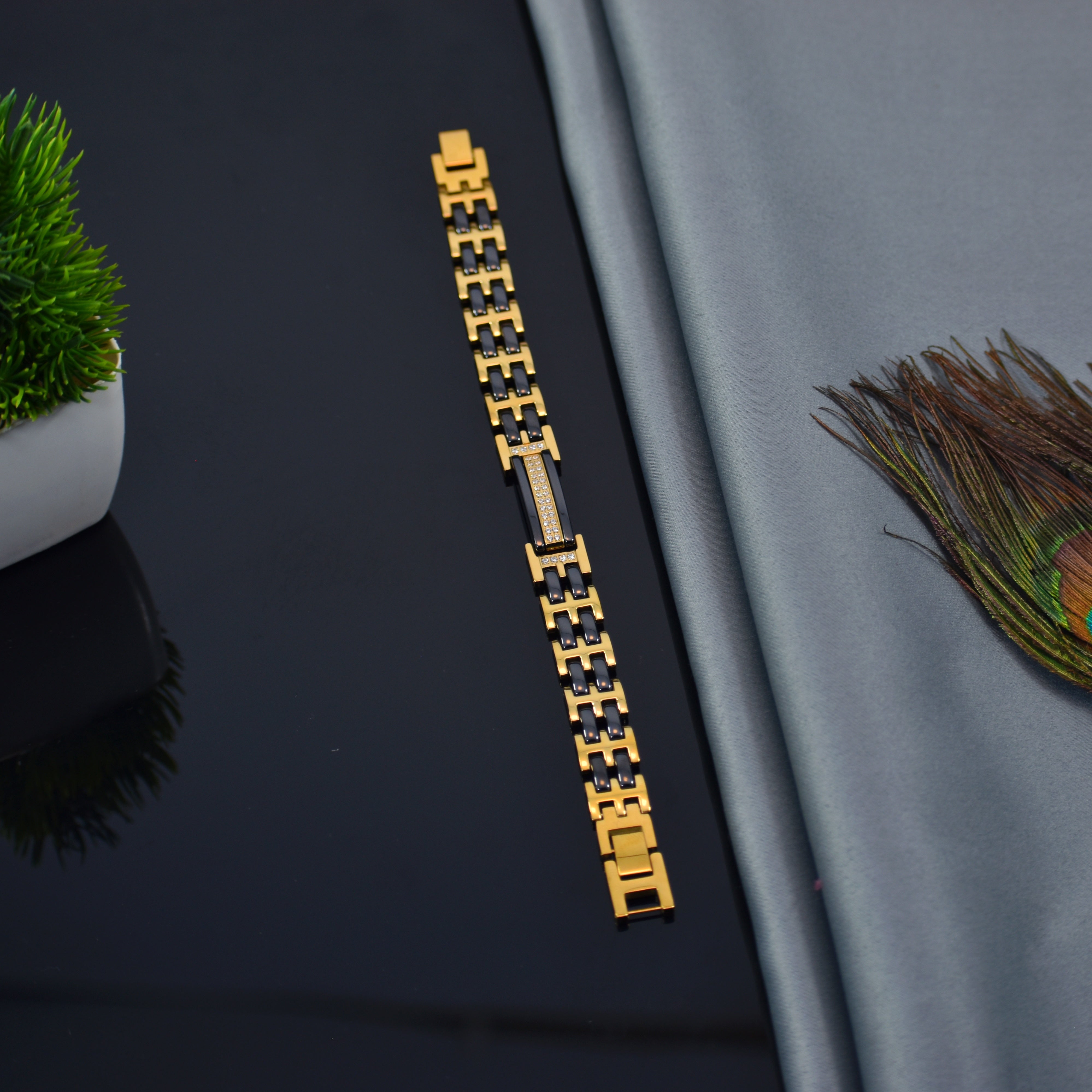 Premium Gold-Black Link Bracelet | Stylish & Long-Lasting Men’s Kada