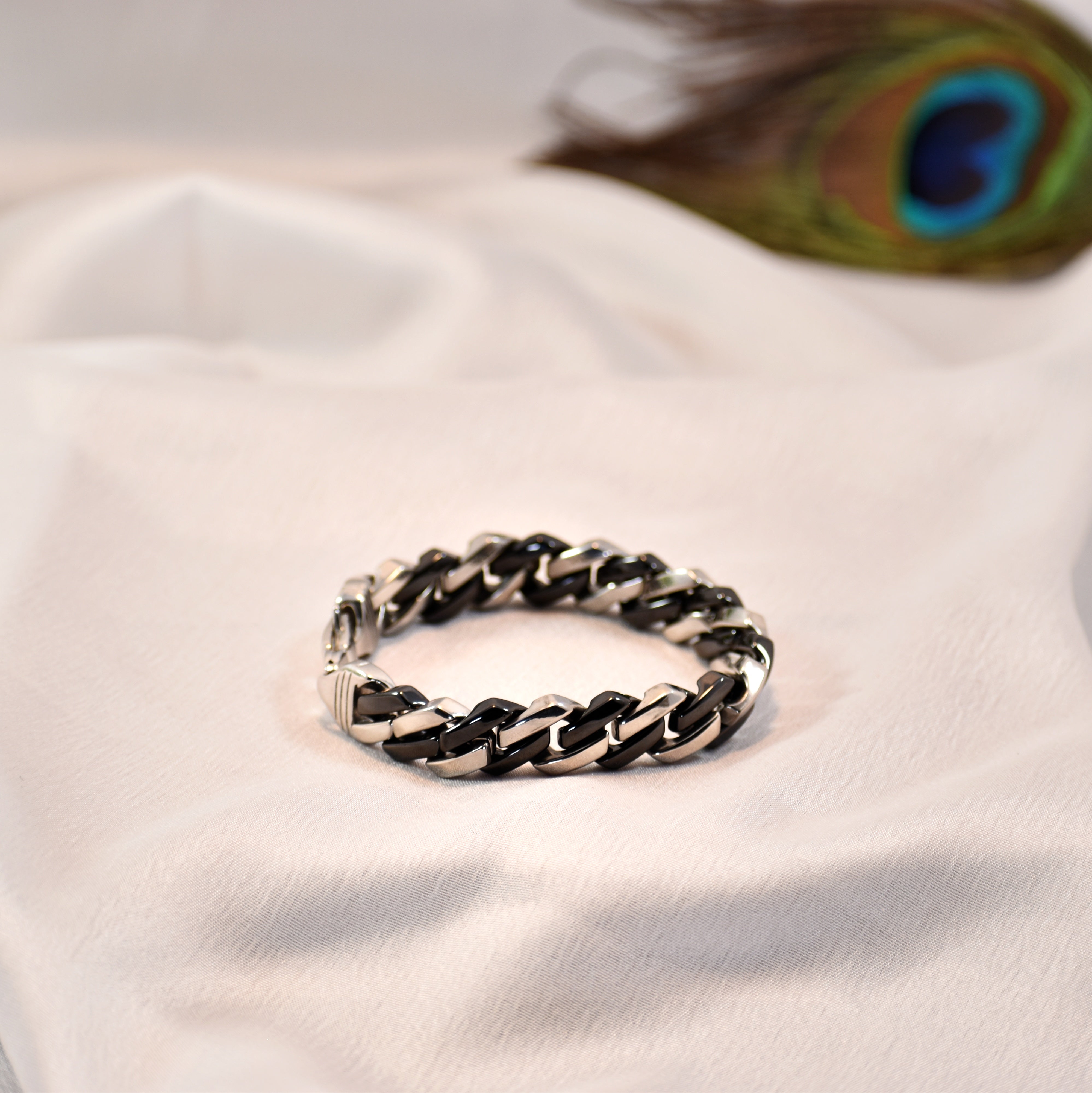 Premium Black & Silver-Plated Cuban Link Bracelet | Stylish Bold Design | 6–12 Months Shine