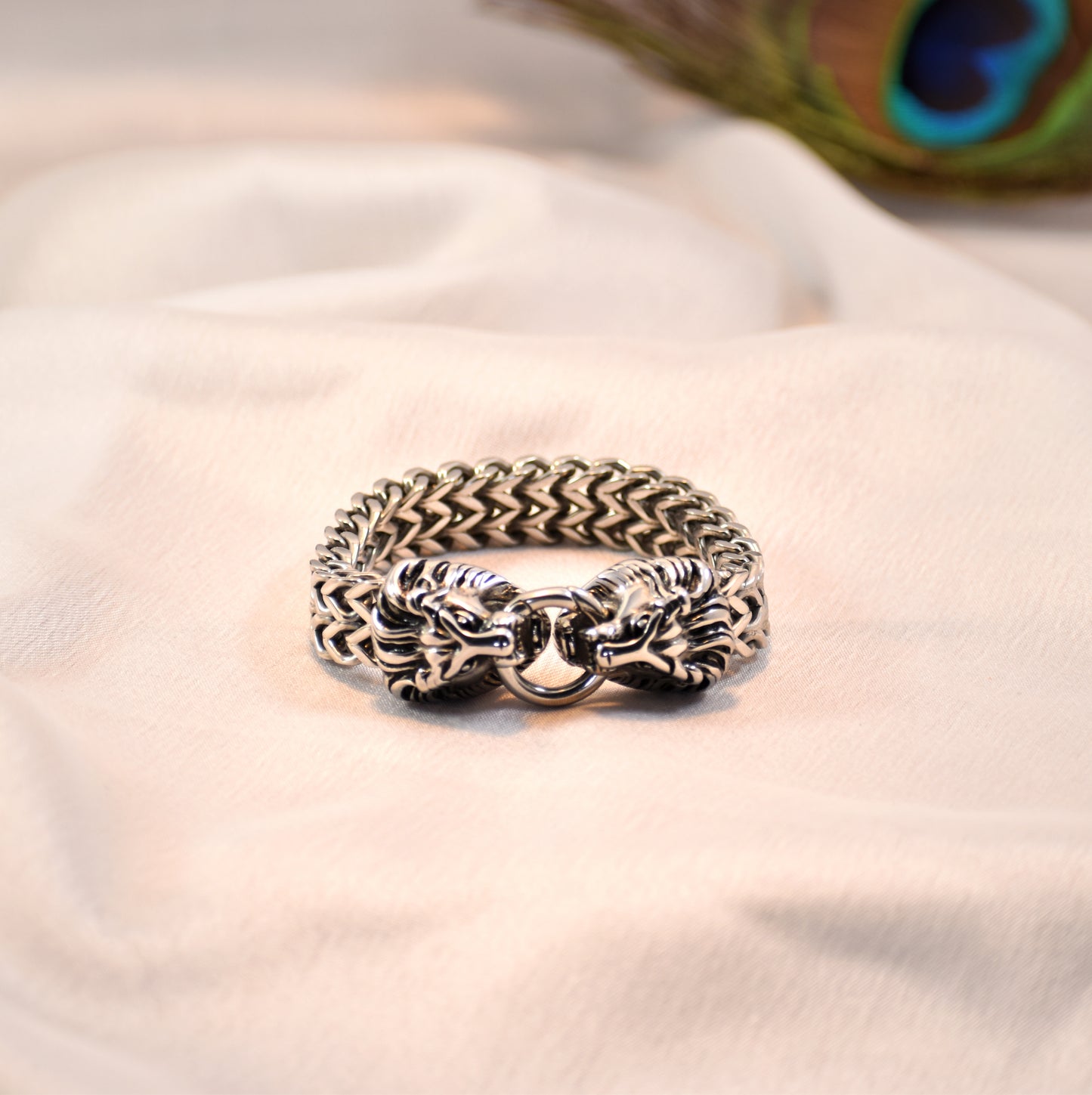 Premium Silver Lion Head Bracelet | Extraordinary High-Quality Material | IGP High Quality | Long Lasting Shine