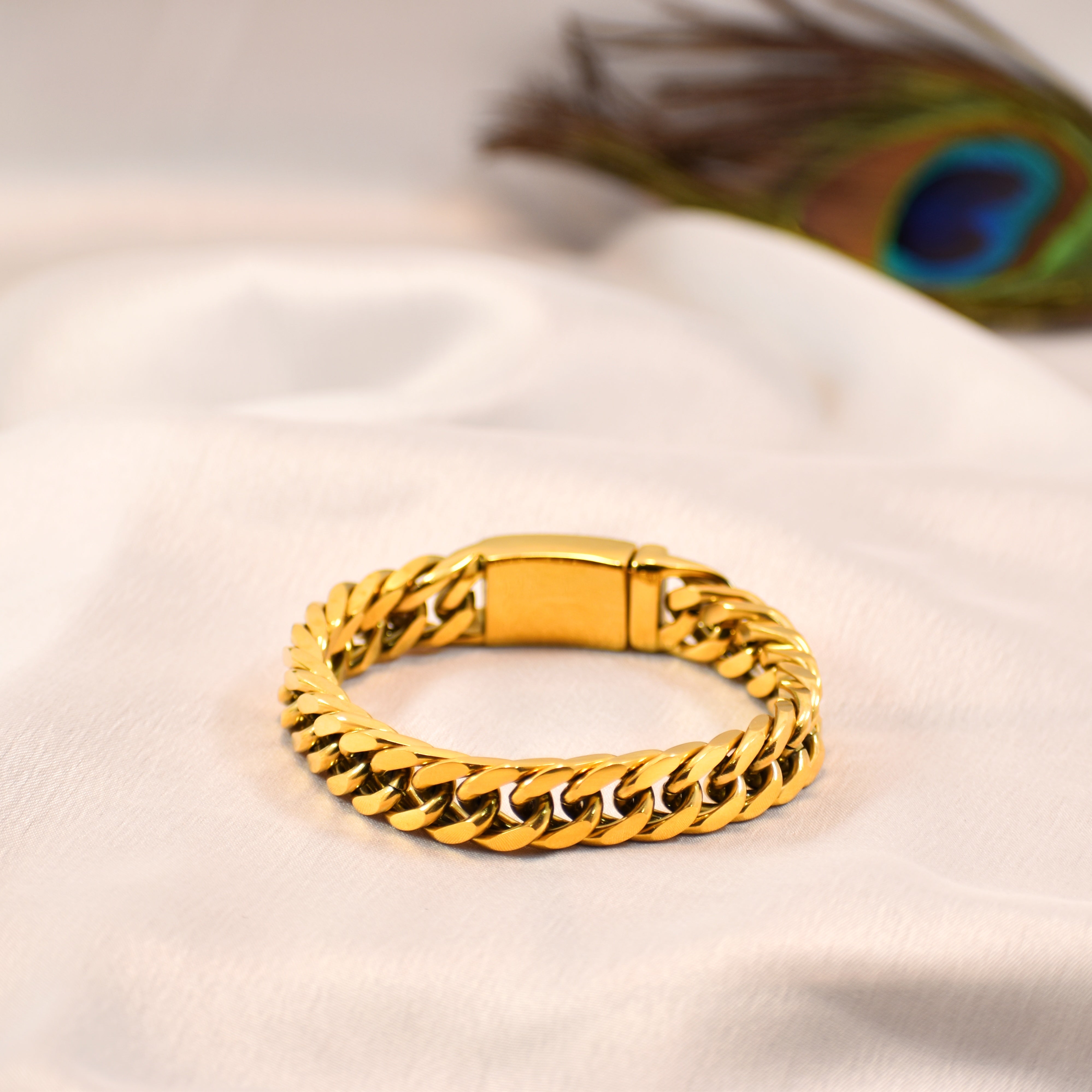 💛 Premium Cuban Link Bracelet | Pure Golden Shine | સ્ટાઈલિશ & Royal Look 💛