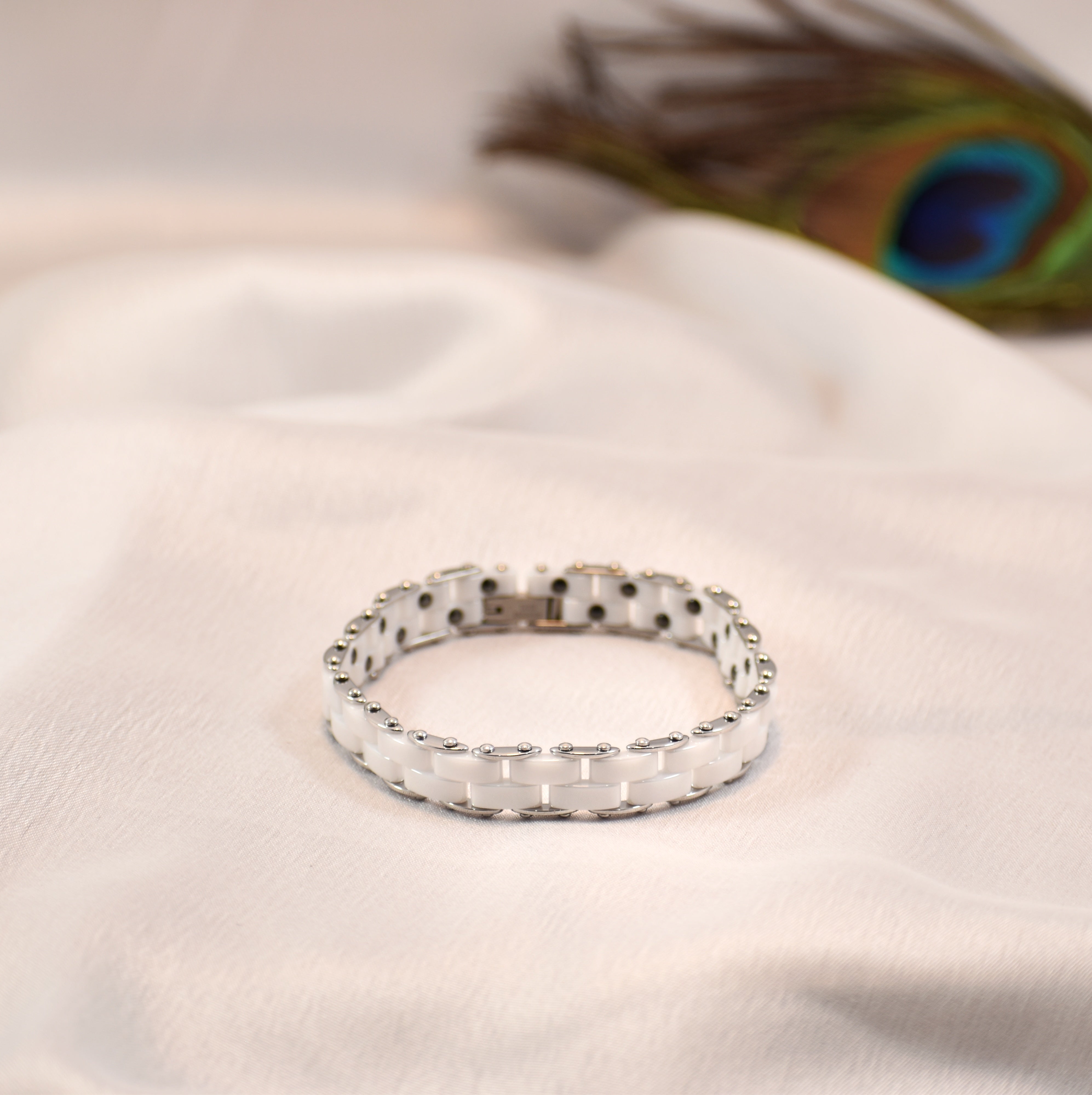 White Elegance – Premium Ceramic Bracelet | Anti Tarnish | 6-12 Month Shine