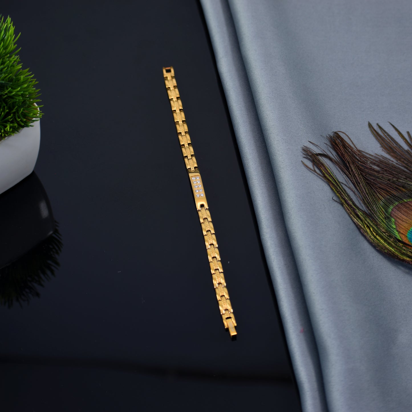 Golden Majesty – Premium Gold Bracelet | Stone Accent | Anti Tarnish & Long Lasting Shine