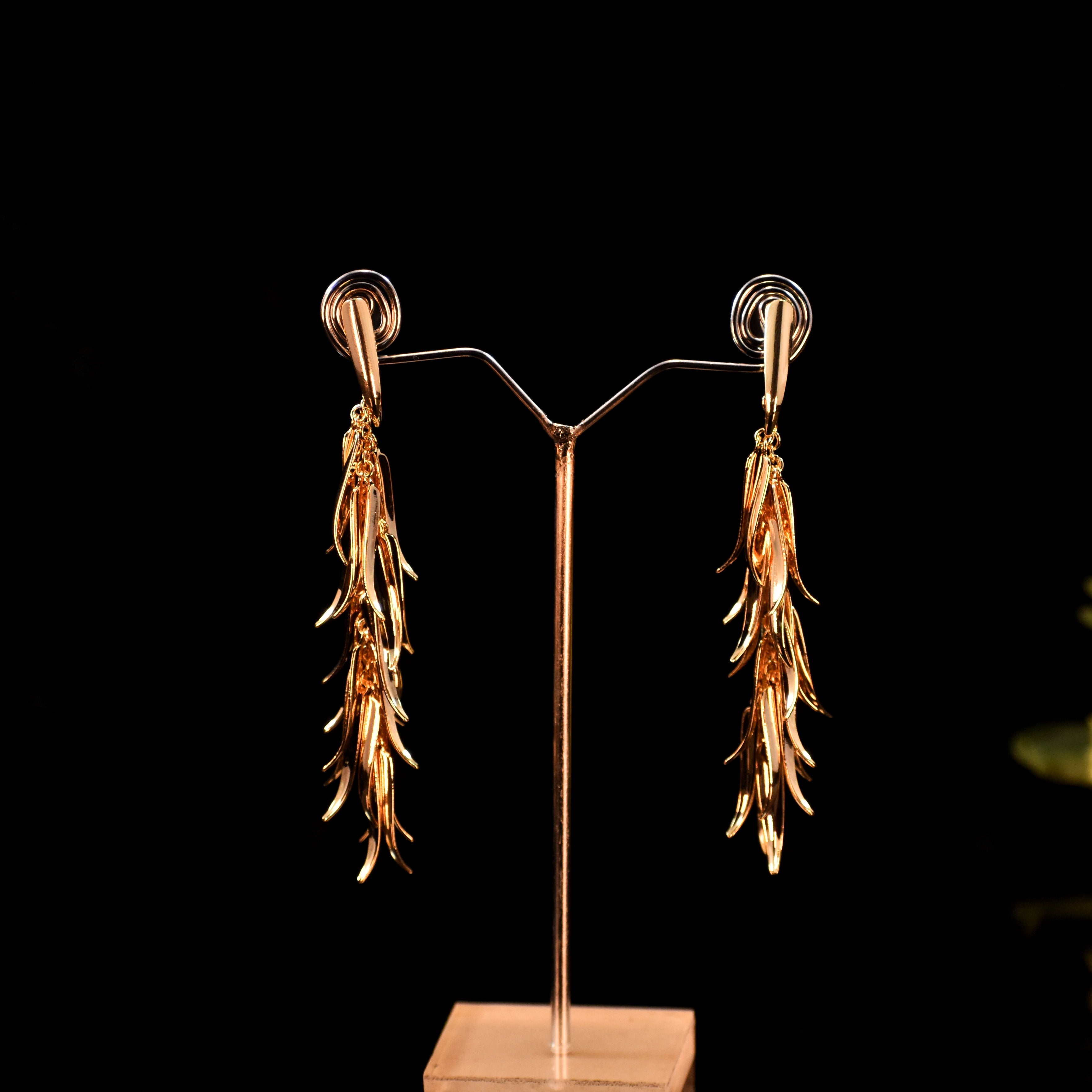 ✨ Premium Layered Golden Drop Earrings | Anti-Tarnish | Rust-Free | અનોખી ડિઝાઇન – દૈનિક અને પાર્ટી લુક માટે પરફેક્ટ ✨