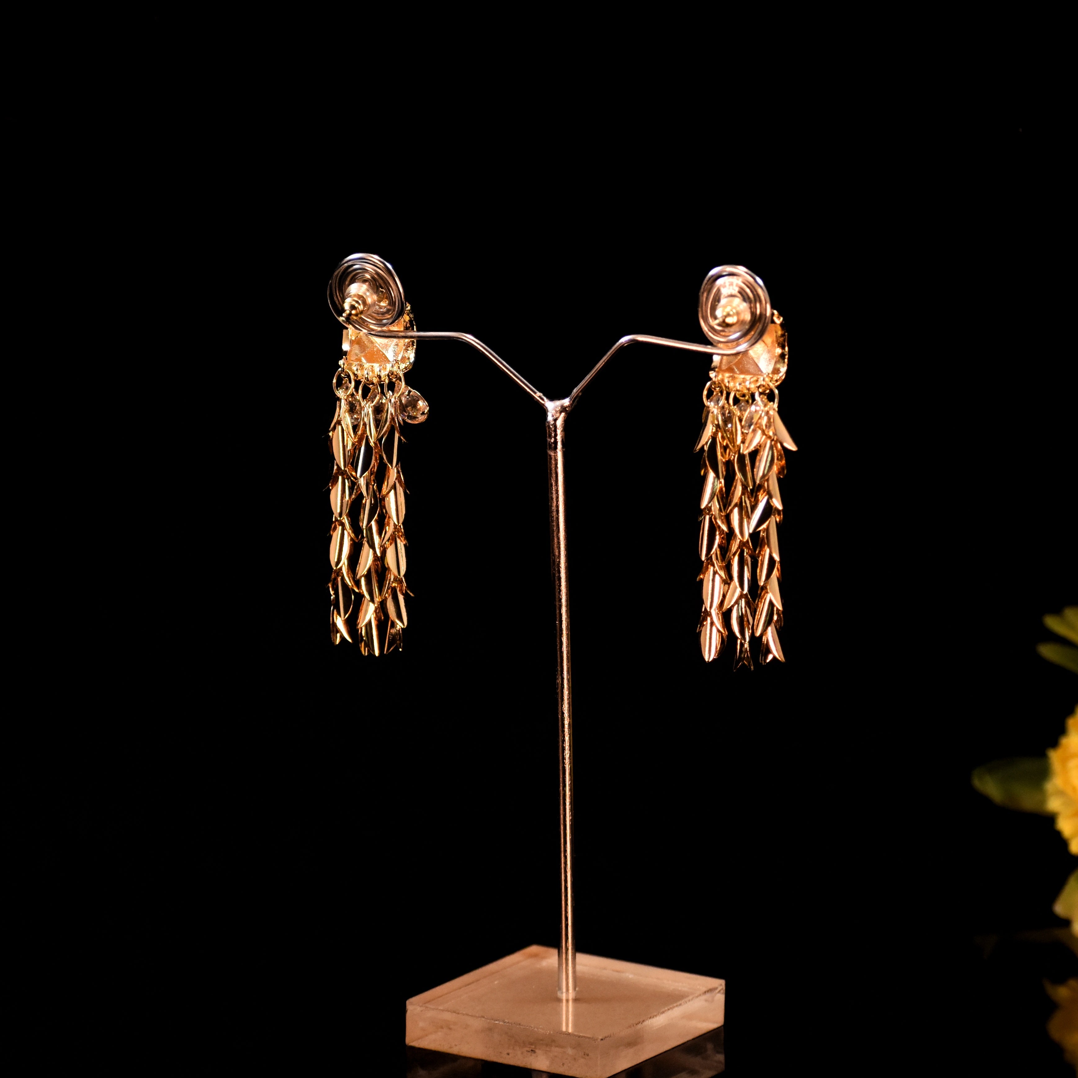 ✨ Premium Golden Tassel Earrings | Anti-Tarnish | Rust-Free | લાંબા સમય સુધી ચમકતા – પાર્ટી અને ફેસ્ટિવ લુક માટે પરફેક્ટ ✨