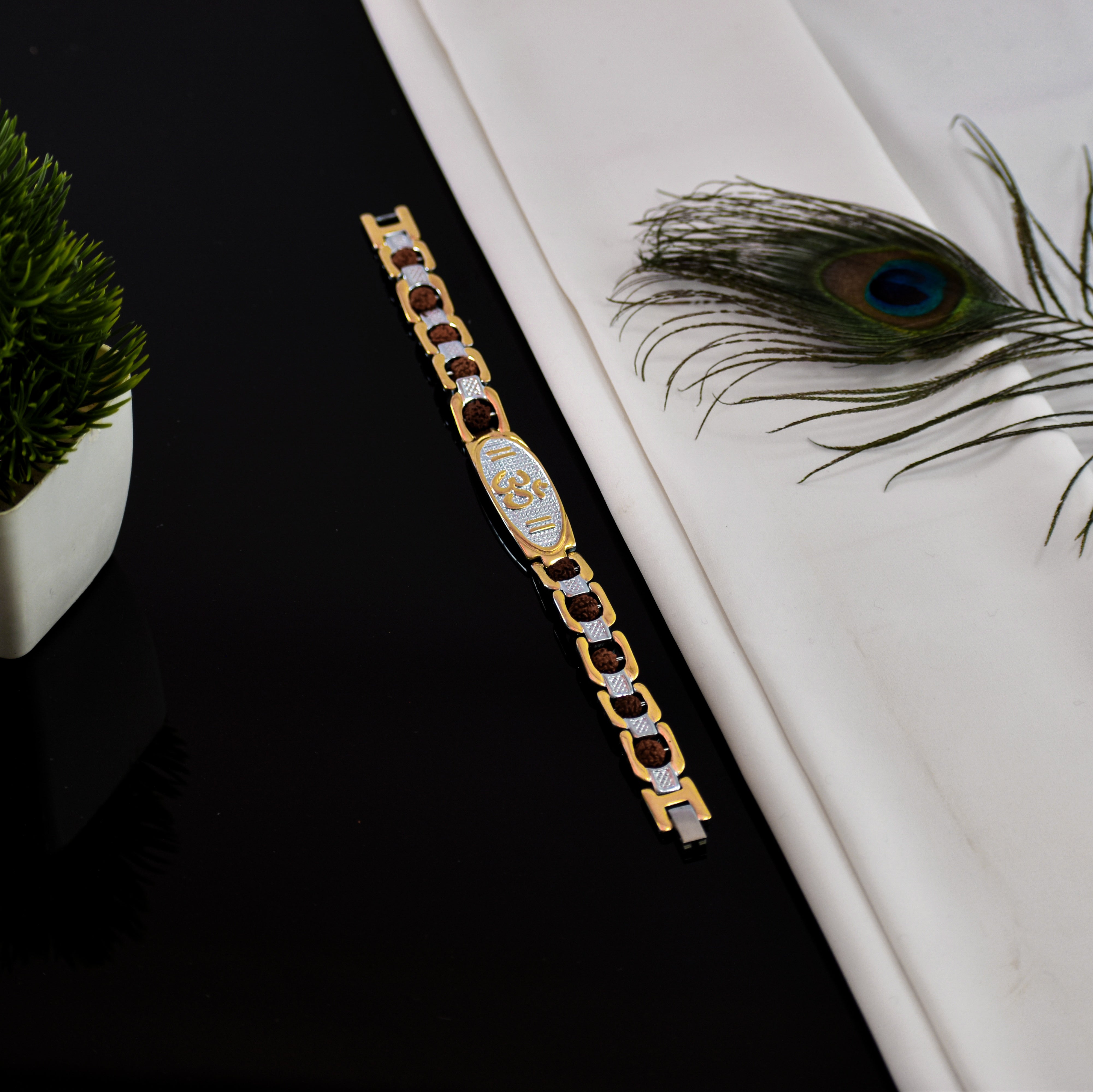 🌿 Om Rudraksh Bracelet – Gold-Plated | 1 Year Warranty ✅