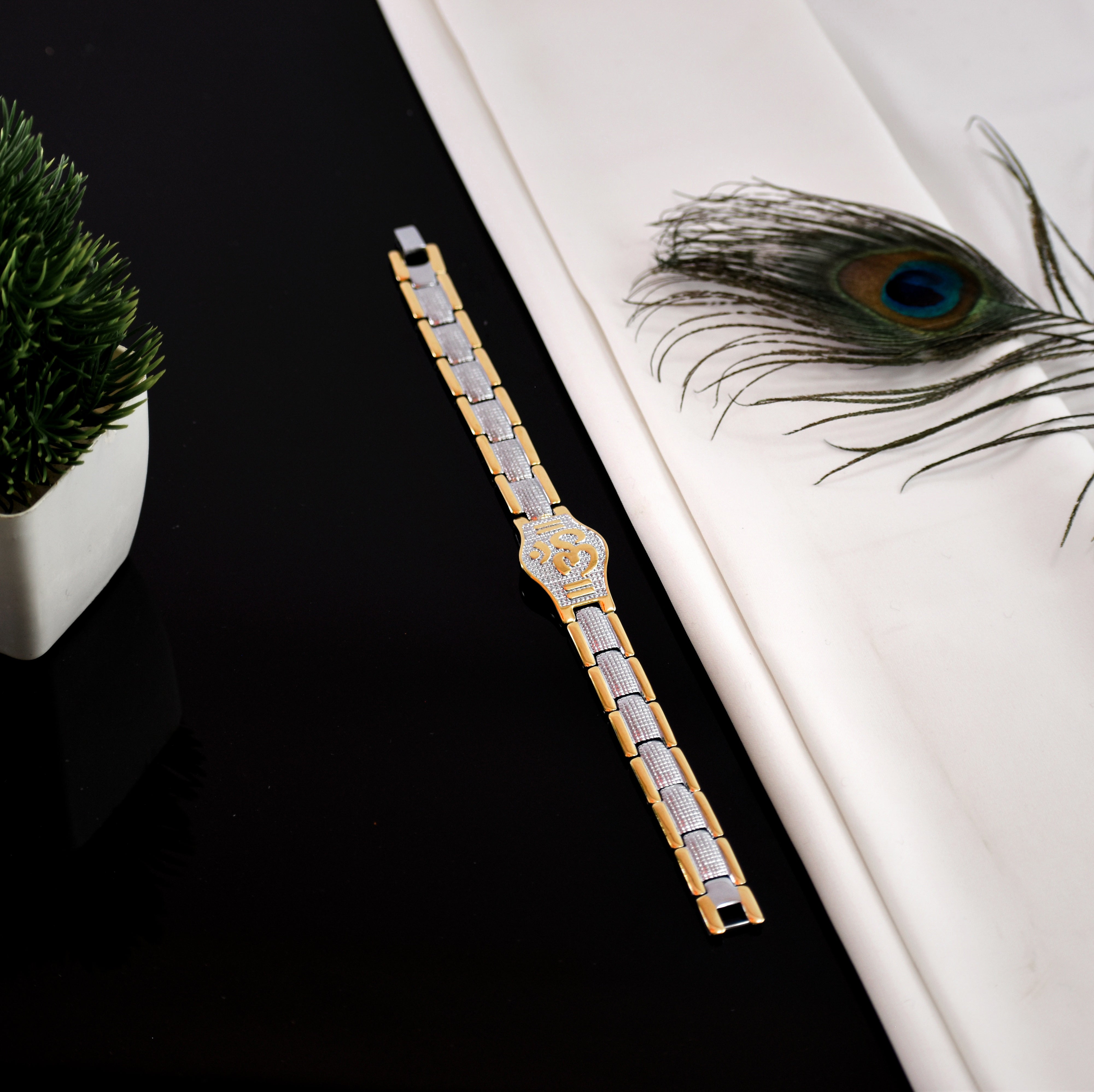 Om Link Chain Bracelet – IGP Gold & Silver Plated Stainless Steel ✅ 12-Month Warranty