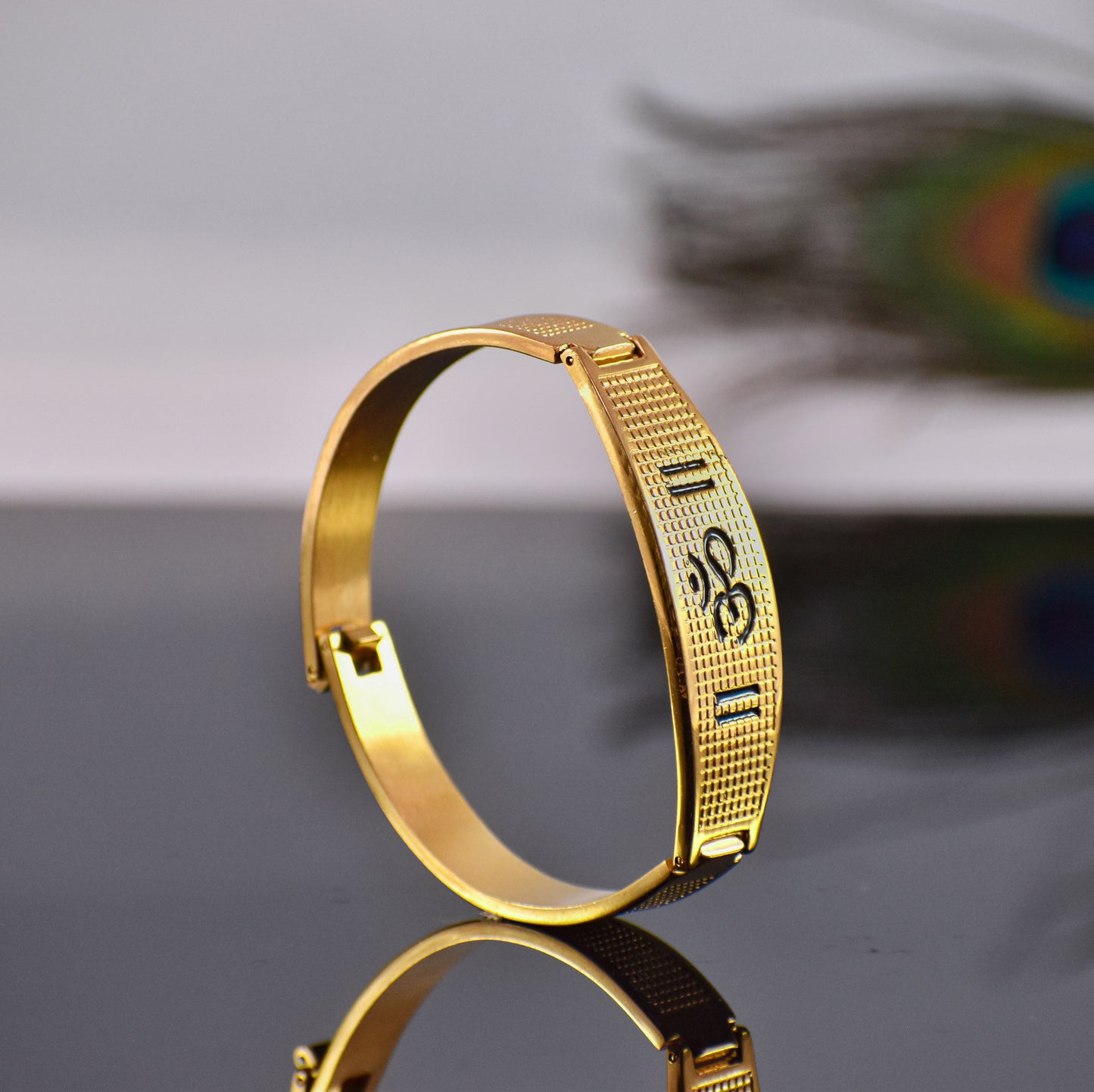 ॐ Gold-Plated Kada for Men – Spiritual Strength Meets Royal Elegance ✅ 12-Month Warranty