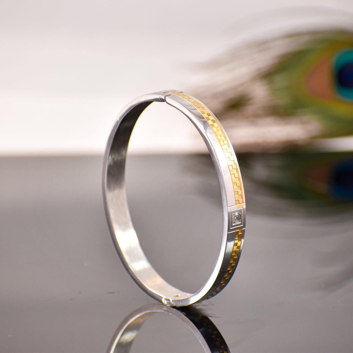 Men’s Dual-Tone Kada Bracelet – Stainless Steel with Gold Inlay & 12-Month Warranty ✨ ✅