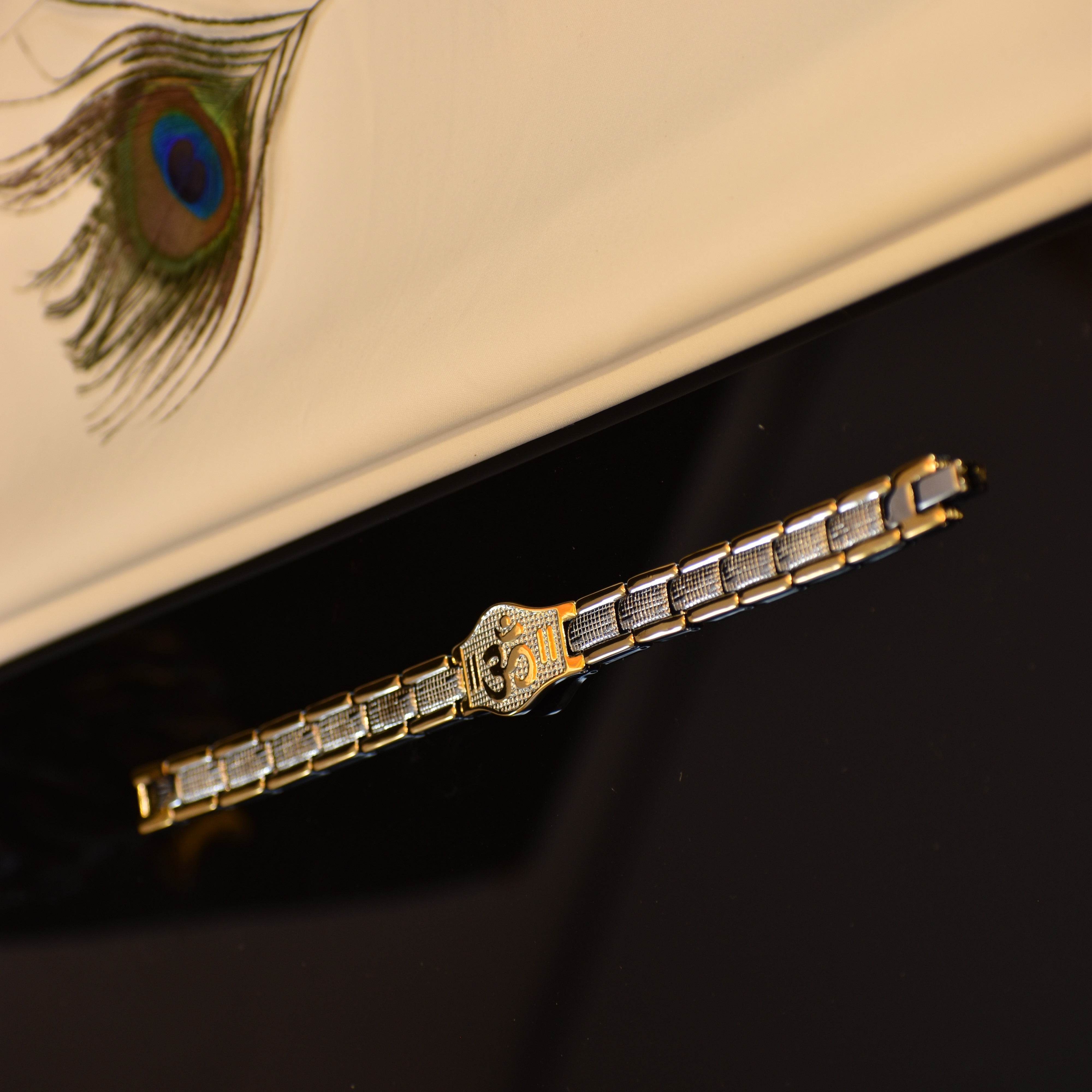 Om Link Chain Bracelet – IGP Gold & Silver Plated Stainless Steel ✅ 12-Month Warranty