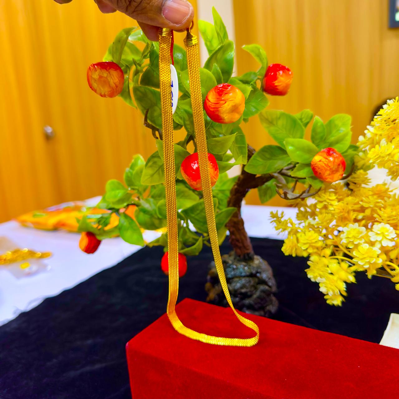 Royal Touch 24K Gold Plated Lightweight Chain Mala