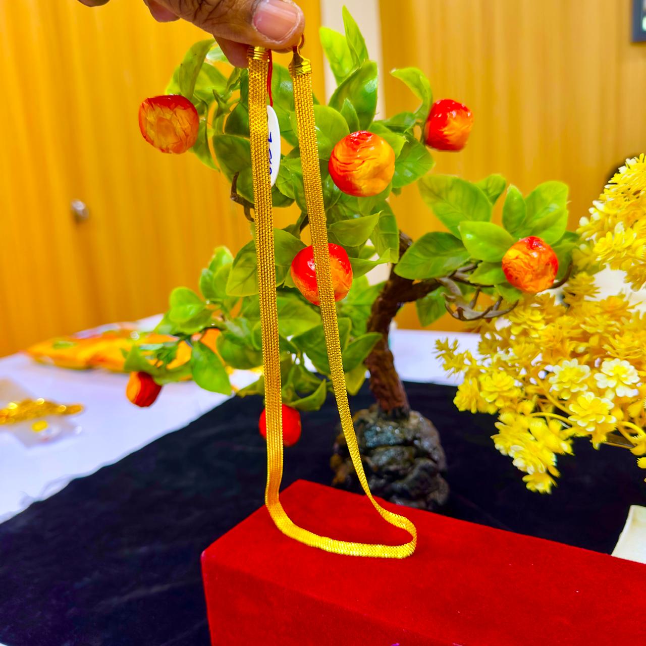 Royal Touch 24K Gold Plated Lightweight Chain Mala