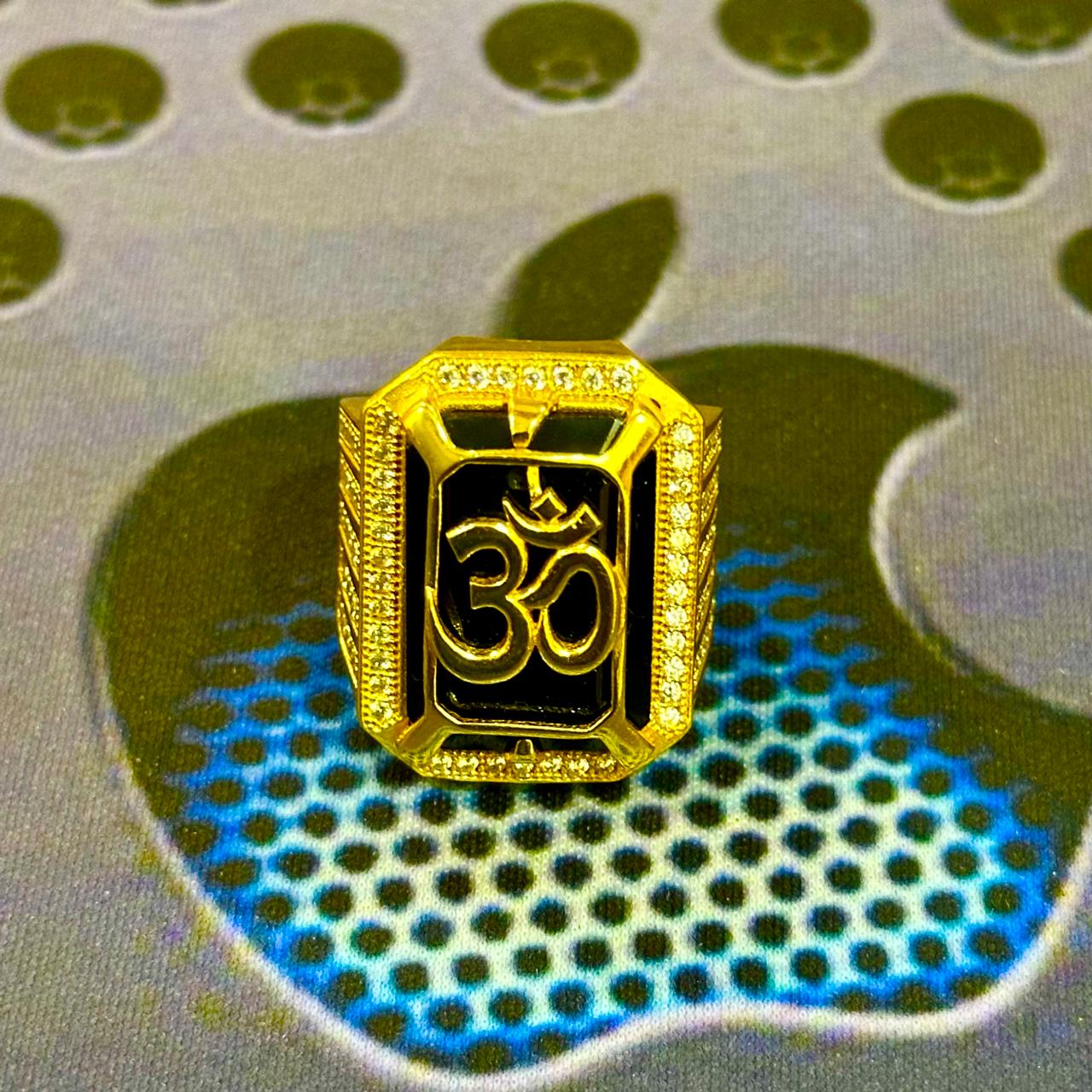 ગોલ્ડ પ્લેટેડ “ઓમ” રિંગ – પ્રોફેશનલ અને સહજ 🕉️✨ Real Gold Plating