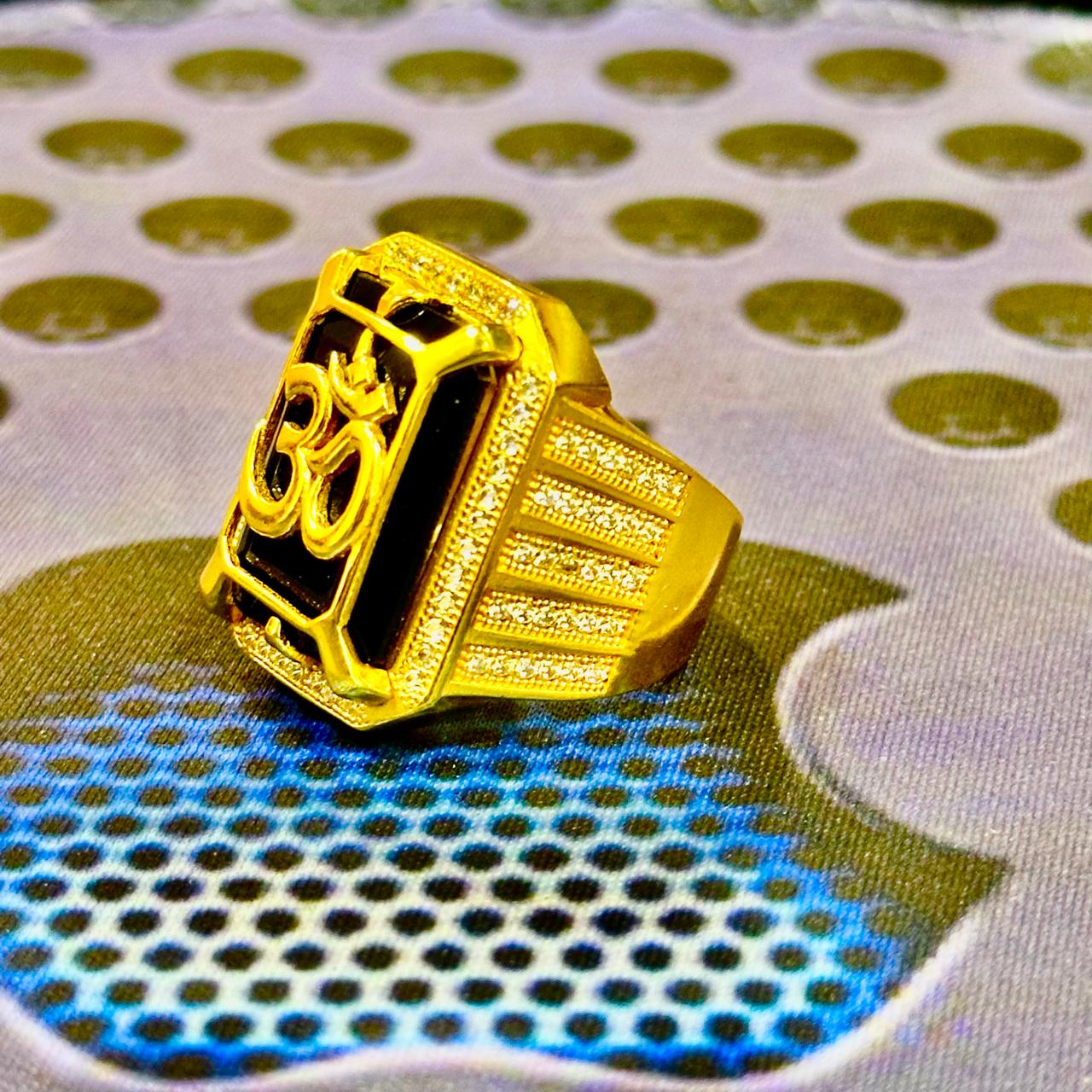 ગોલ્ડ પ્લેટેડ “ઓમ” રિંગ – પ્રોફેશનલ અને સહજ 🕉️✨ Real Gold Plating