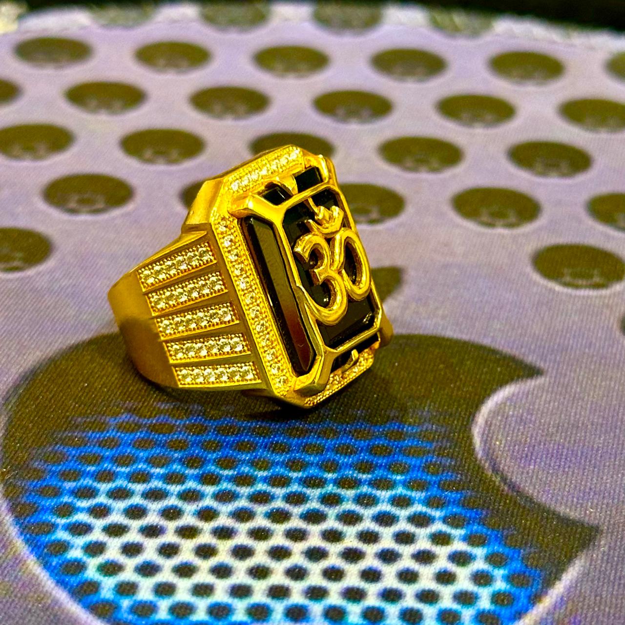 ગોલ્ડ પ્લેટેડ “ઓમ” રિંગ – પ્રોફેશનલ અને સહજ 🕉️✨ Real Gold Plating
