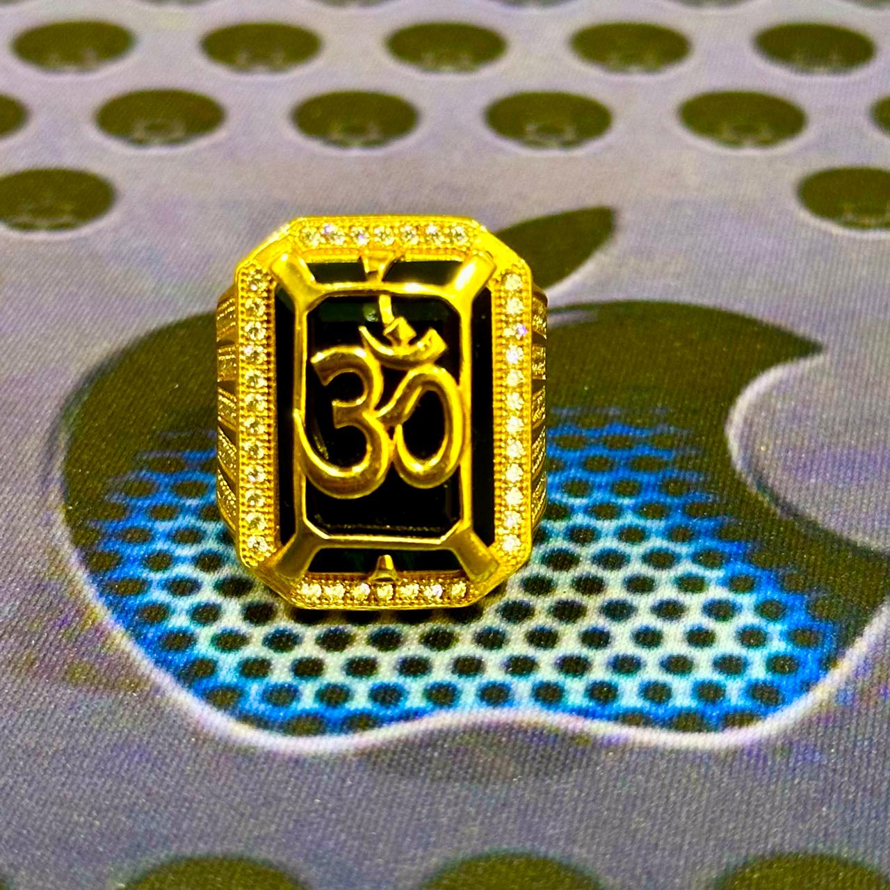 ગોલ્ડ પ્લેટેડ “ઓમ” રિંગ – પ્રોફેશનલ અને સહજ 🕉️✨ Real Gold Plating