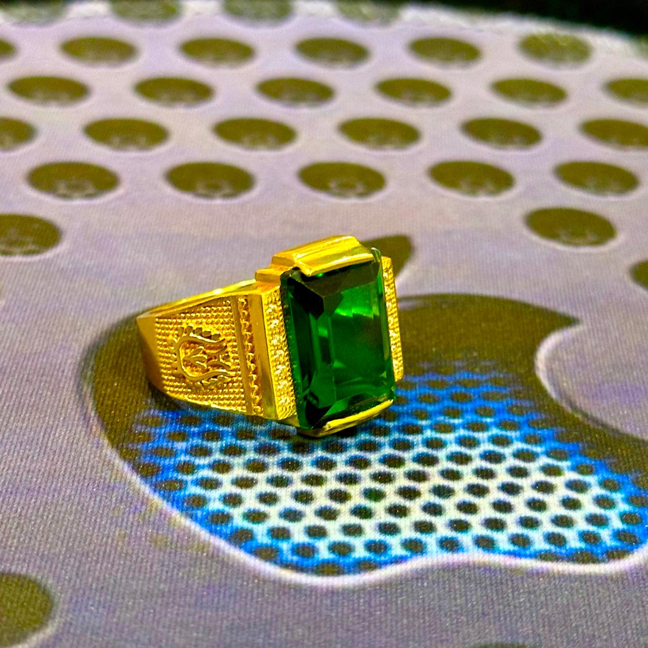 Bold Emerald Gold Plated Ring | આકર્ષક લીલો રત્ન ગોલ્ડ પ્લેટેડ રિંગ