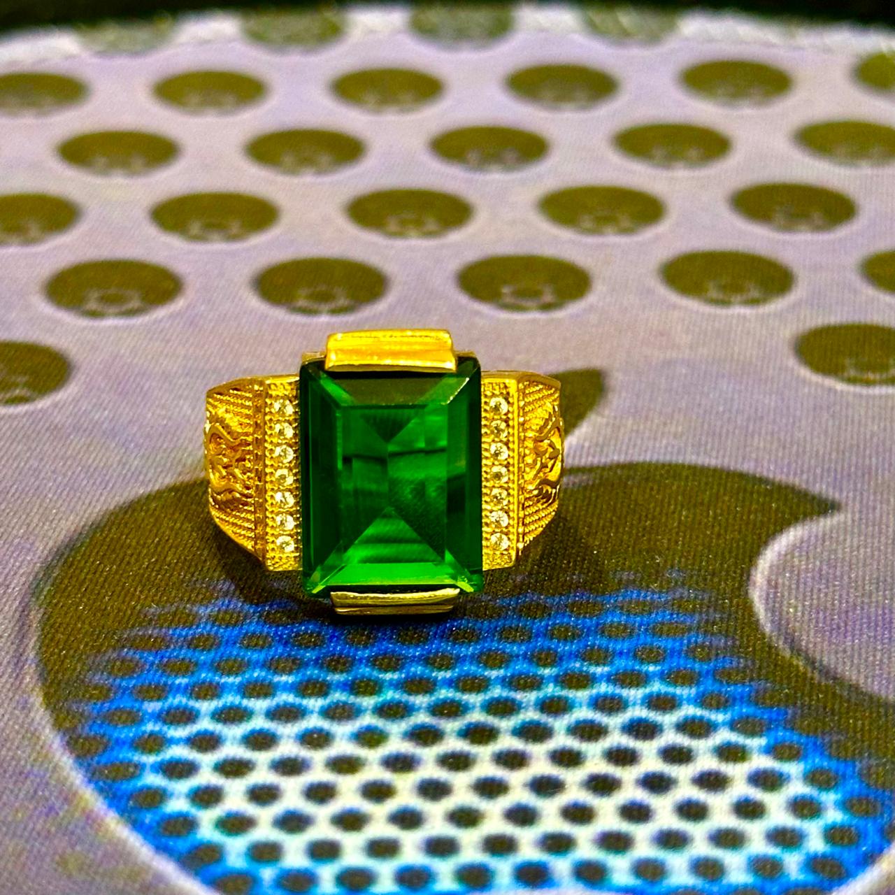 Bold Emerald Gold Plated Ring | આકર્ષક લીલો રત્ન ગોલ્ડ પ્લેટેડ રિંગ