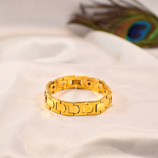 Imperial Gold – Premium Full Gold Bracelet | Curved Link Design | Anti Tarnish Shine