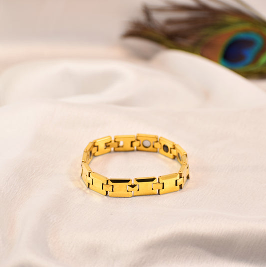 Premium Golden Bracelet | Stainless Steel Kada – Royal Look ane Daily Wear Perfect