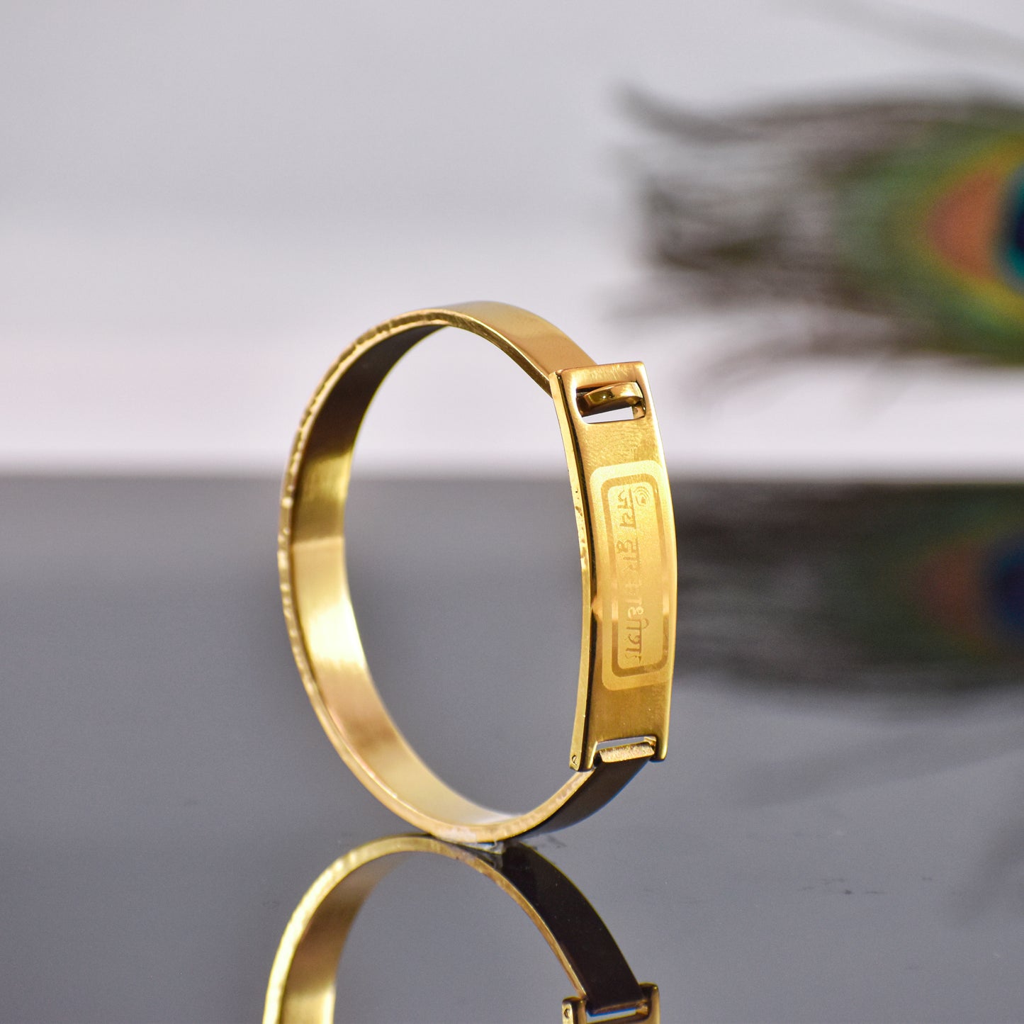 જય દ્વારકાધીશ Gold-Plated Kada for Men – Krishna Devotion in Style